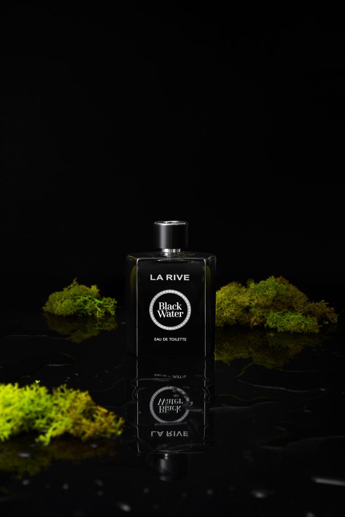 BLACK_WATER_LA_RIVE